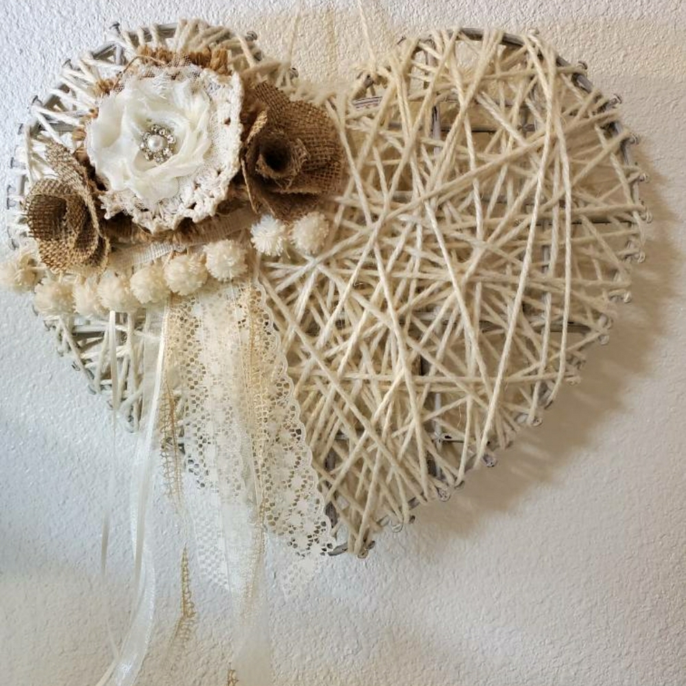 Jute Heart - Picture 1 of 4